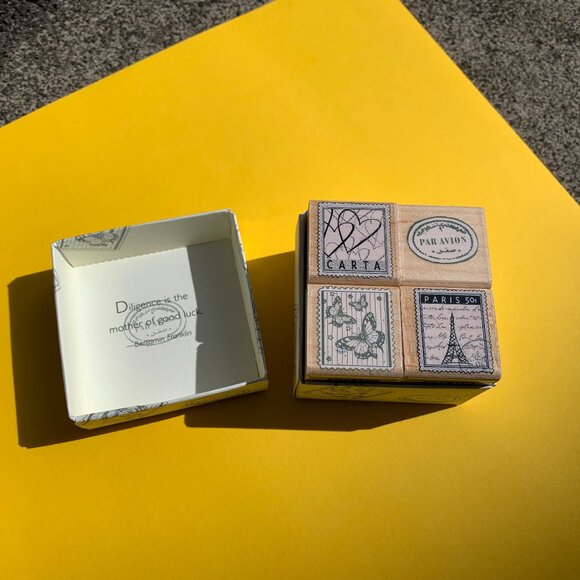 8 French Paris-themed stamps - Picture 13 of 15